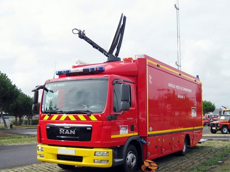 Poste de commandement de 12 tonnes sur porteur MAN, construit par BEHM