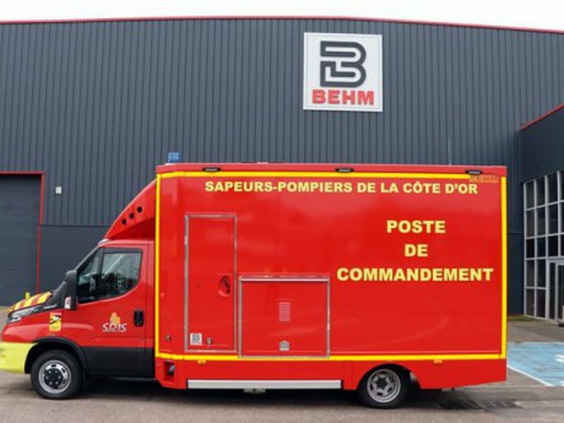Poste de commandement sur Renault Master, livré à un SDIS